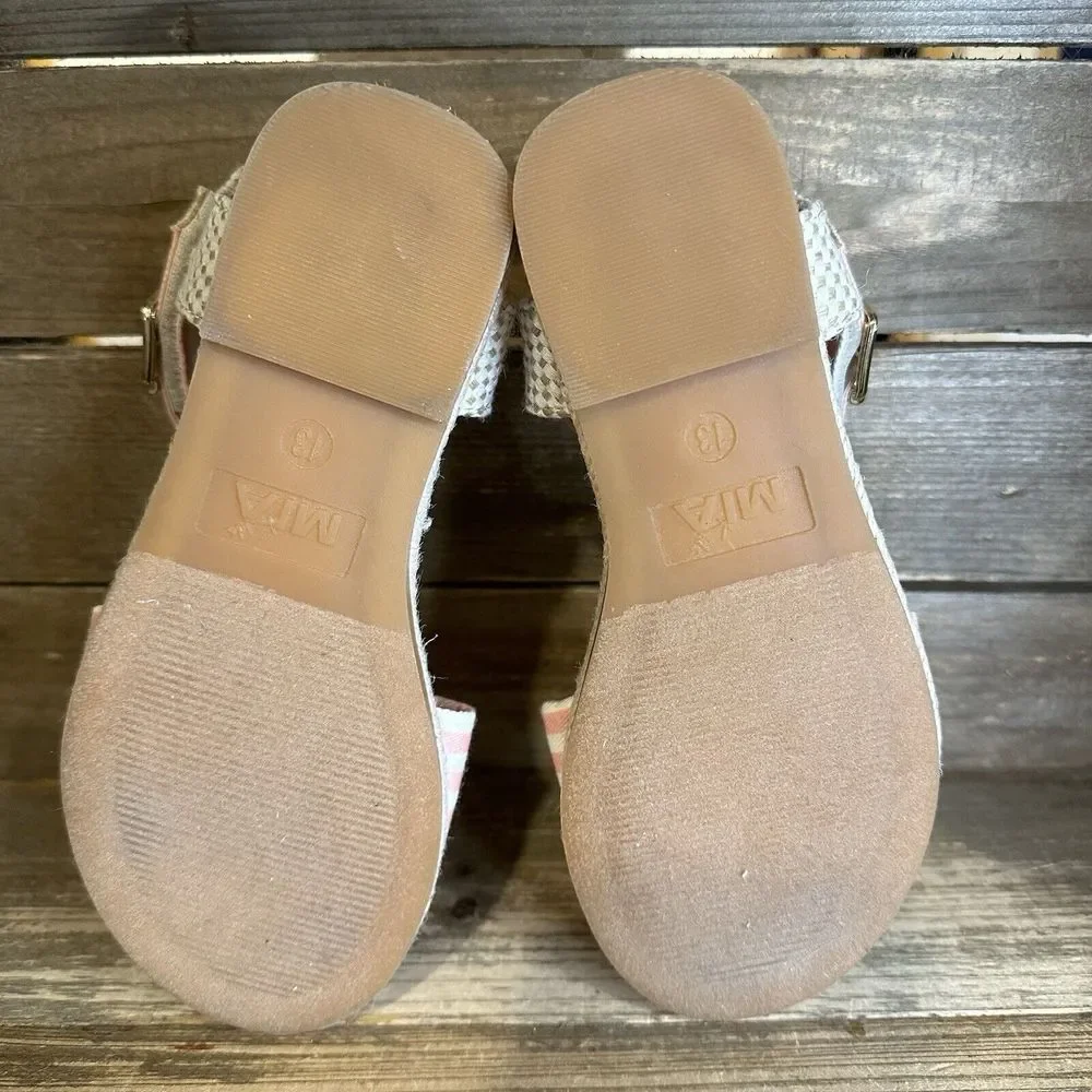 MIA size 13c